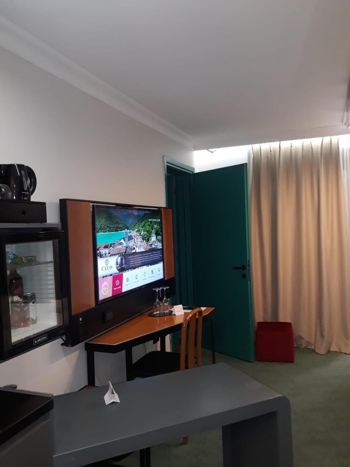 Hotel Celis Barcis Εξωτερικό φωτογραφία