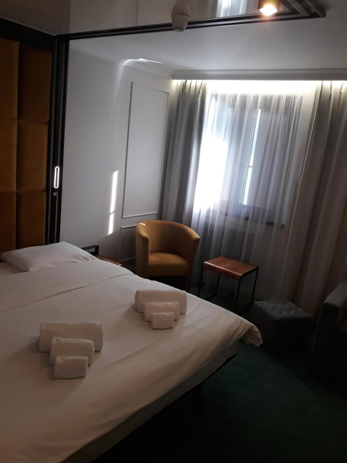 Hotel Celis Barcis Εξωτερικό φωτογραφία