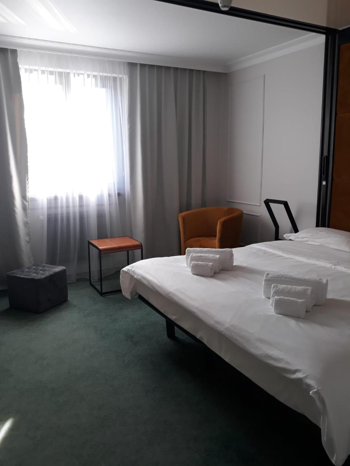 Hotel Celis Barcis Εξωτερικό φωτογραφία