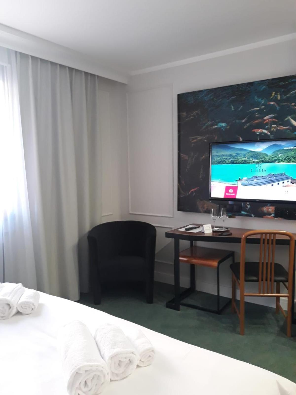 Hotel Celis Barcis Εξωτερικό φωτογραφία